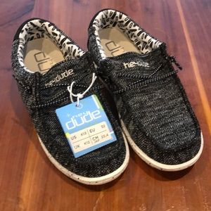 Hey Dude kids Wally- new